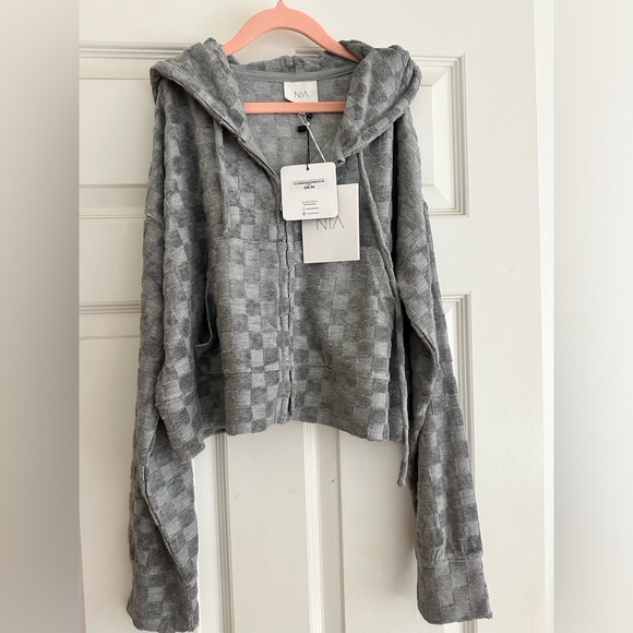 Women’s NIA zip sweater, brand new never worn - Picture 1 of 1